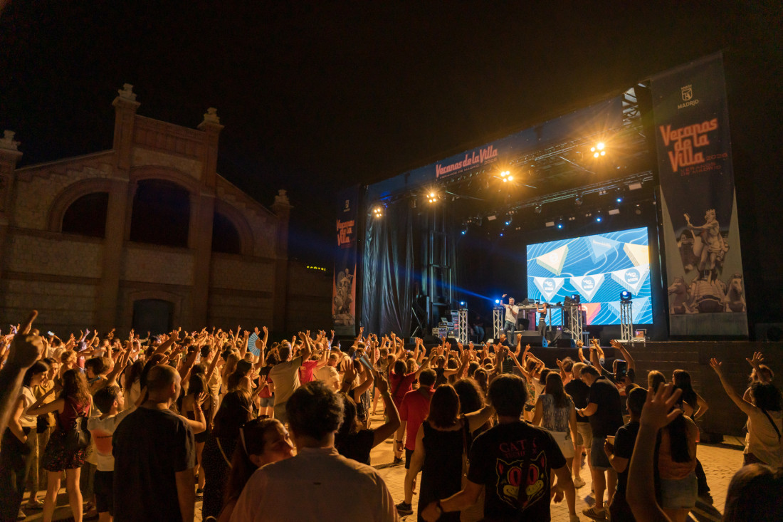 Los 40 y La canción del verano (de la Villa)