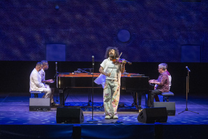 GIGANTES DEL PIANO. LOS VALDÉS