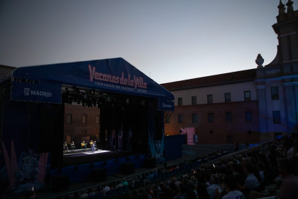 JESÚS CARMONA. Bailando al tiempo. Gala Flamenca