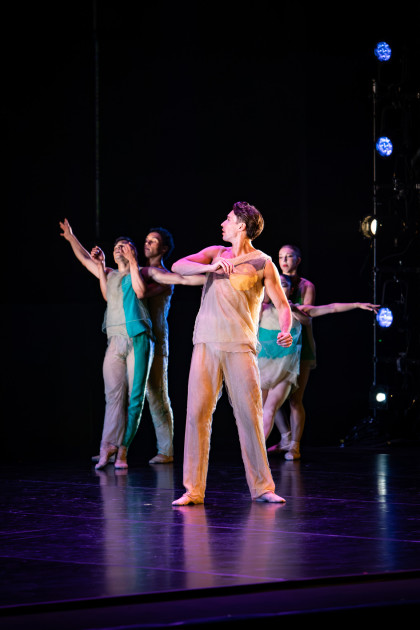 LONDON CITY BALLET. Momentum