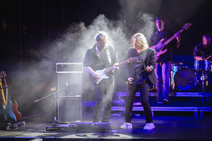THE PHIL COLLINS EXPERIENCE