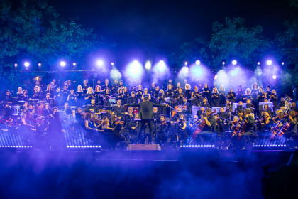 ORQUESTA Y CORO DE RTVE Siempre Abba