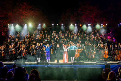 ORQUESTA Y CORO DE RTVE Siempre Abba