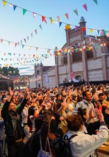 La 42ª edición de Veranos de la Villa arranca con un homenaje a la canción del verano