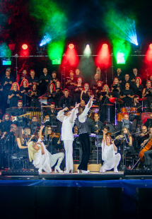 La Orquesta y Coro de RTVE pone el broche final a la 42ª Veranos de la Villa con Siempre ABBA